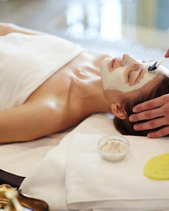 skincare-procedures-in-spa-BGZWLXK-1.jpg